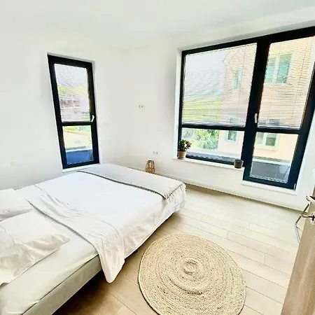 Smart Mir Apartment Varna
