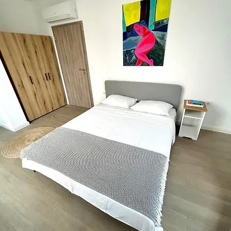 Smart Mir Apartment Varna