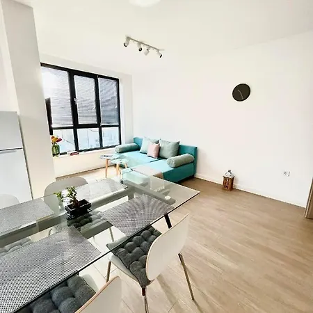 Smart Mir Apartment *